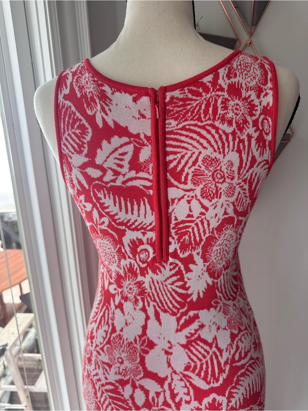 Tommy Bahama Coral Pink and White Del Lago Floral Maxi Knit Dress Size XS - Picture 5 of 9
